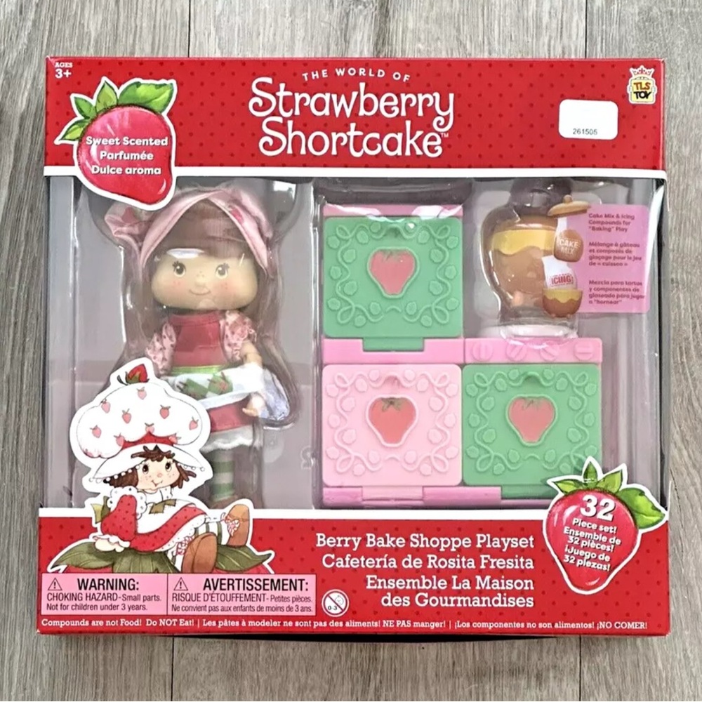 Strawberry Shortcake Scented Berry Bake Shoppe Playset 32 Piece Play Set 2024